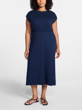 Plus Size Navy Sleeveless Midi Dress